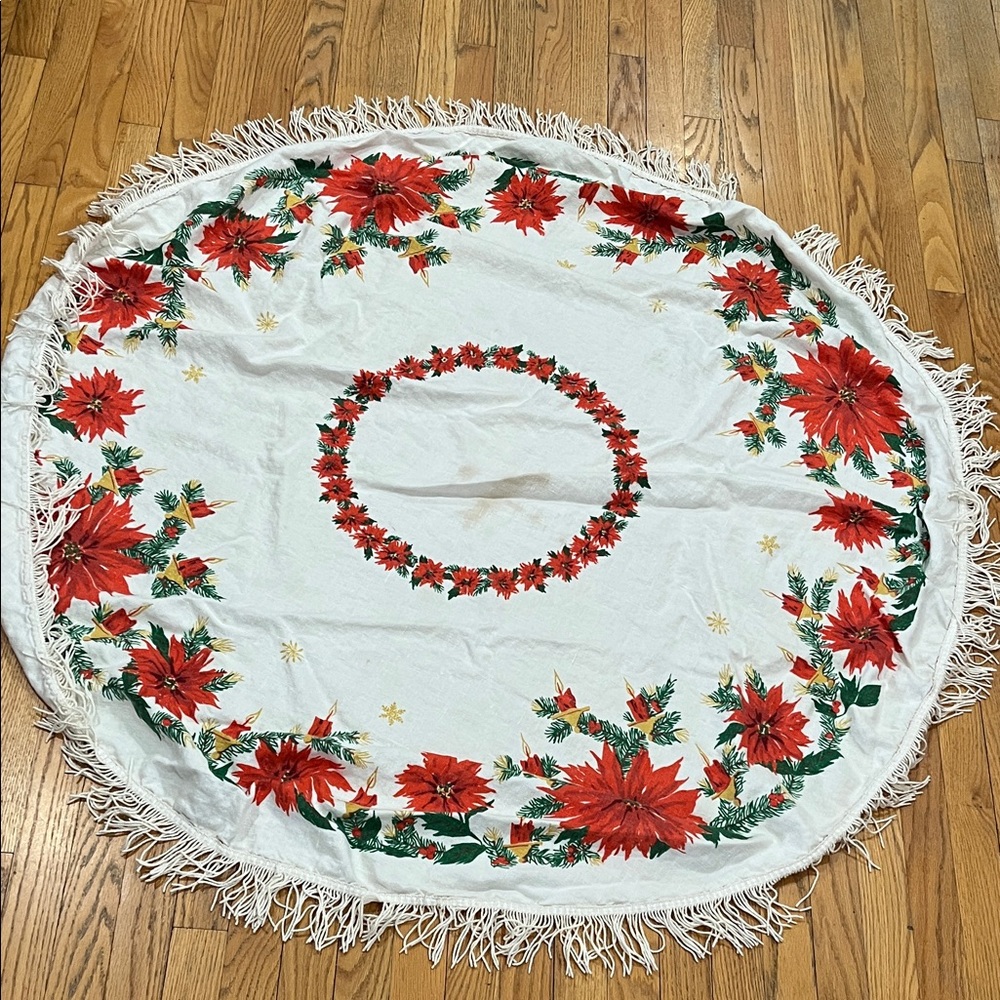 Vtg Round Christmas Tablecloth Fringe Edge Poinsettias Candles Holly MCM *READ*